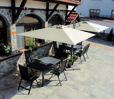 грошъ Guest house Dobrinishte
