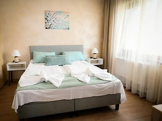 грошъ 게스트하우스